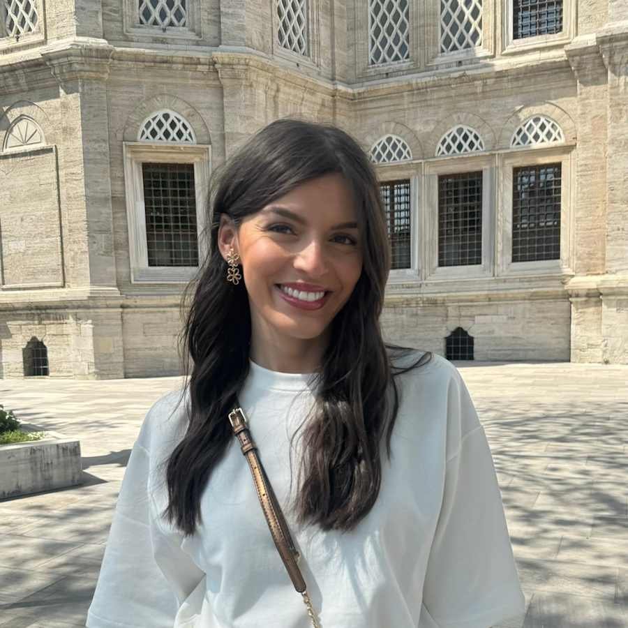 Dr Dania Benazzouz, chirurgien-dentiste à Marseille 10e